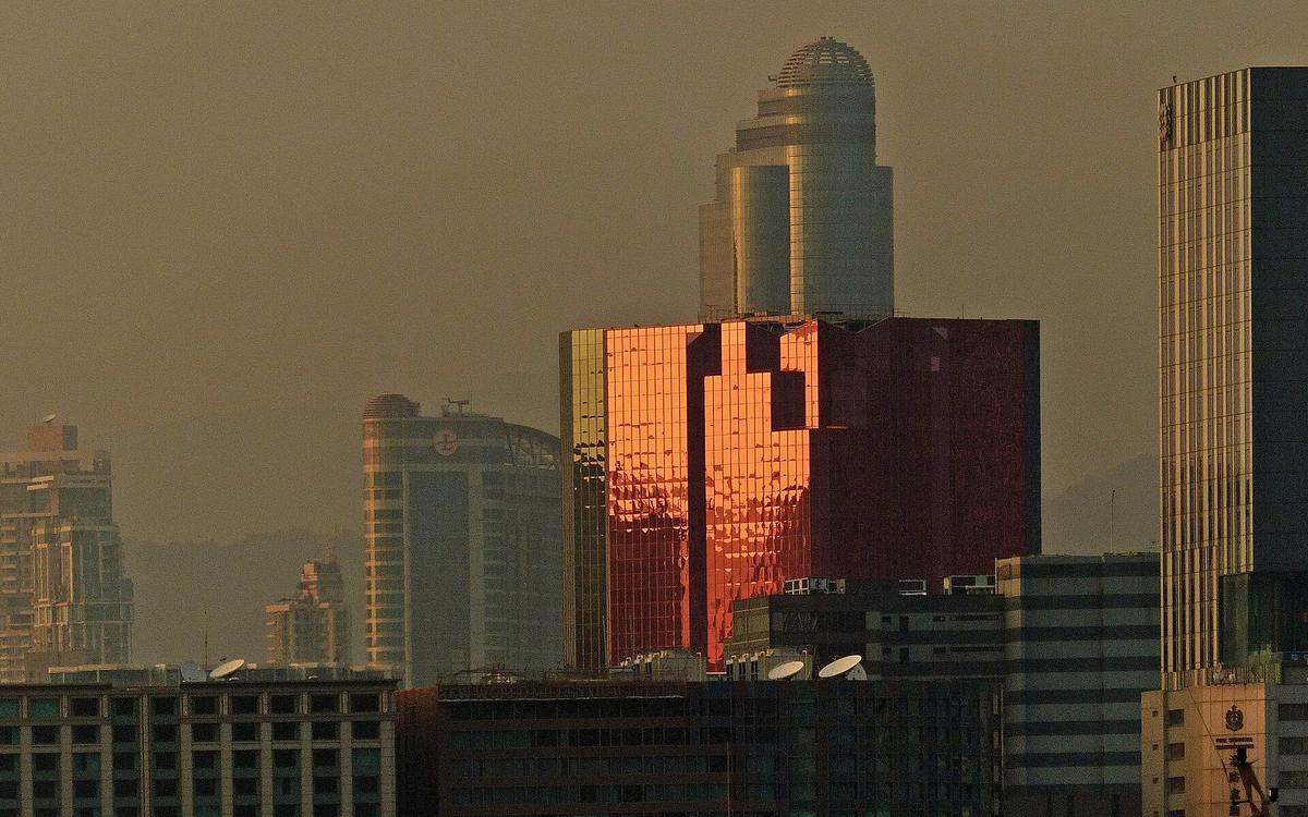 Hong Kong Island or Kowloon for Your First Home: Kowloon Skyline Hong Kong.